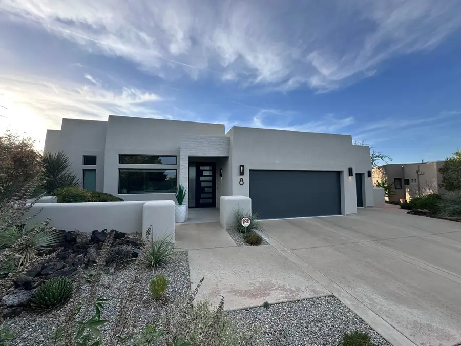 8 Basalt Cir, Santa Clara, UT 84765 - #2