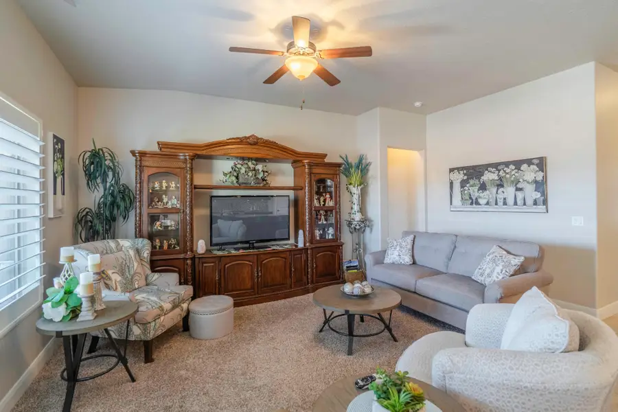 1968 N Lesa Ln, Washington, UT 84780 - #3