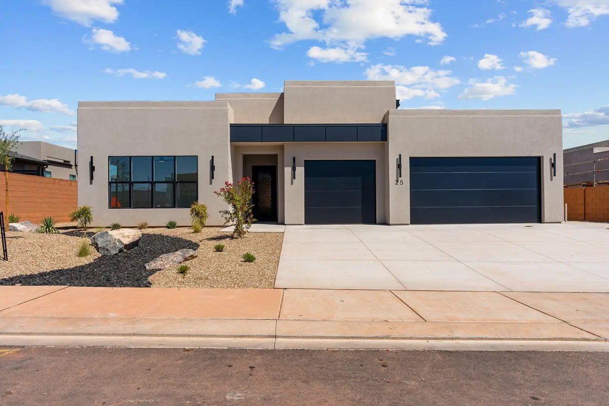 25 E Morning Glory Ave, Ivins, UT 84738 - #1