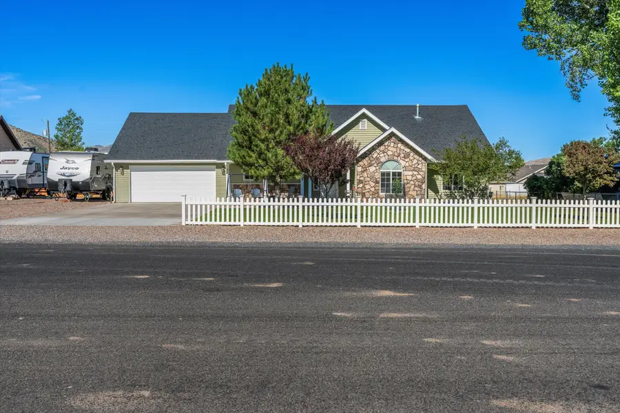 514 S 200 East St, Enterprise, UT 84725 - #2