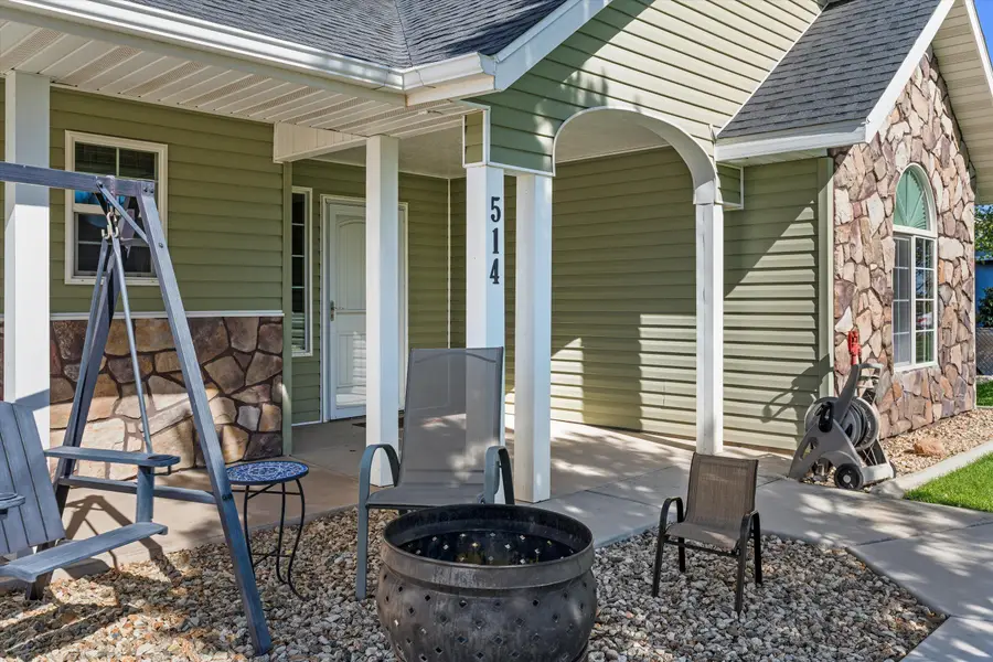 514 S 200 East St, Enterprise, UT 84725 - #3
