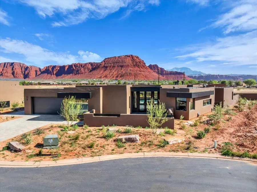 548 W Wild Indigo Way, Ivins, UT 84738 - #2