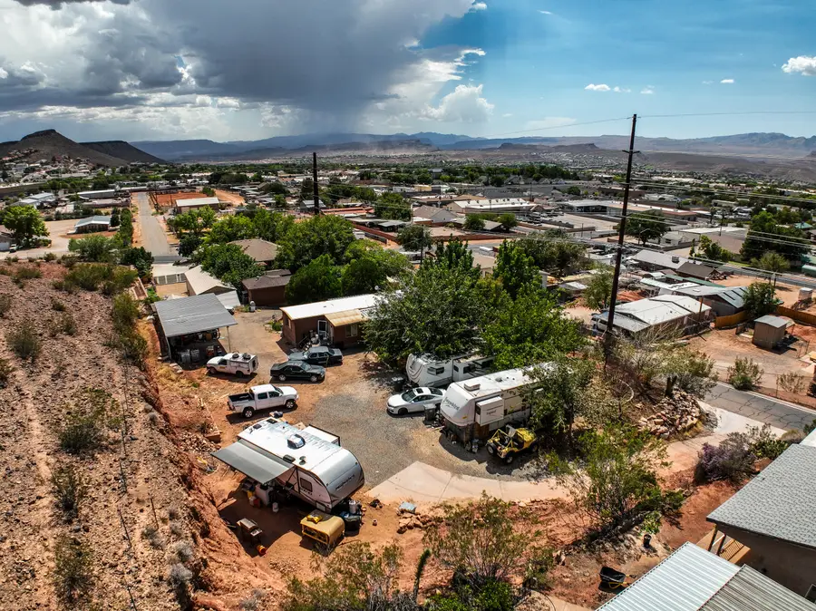 1298 N 1050, Saint George, UT 84770 - #2