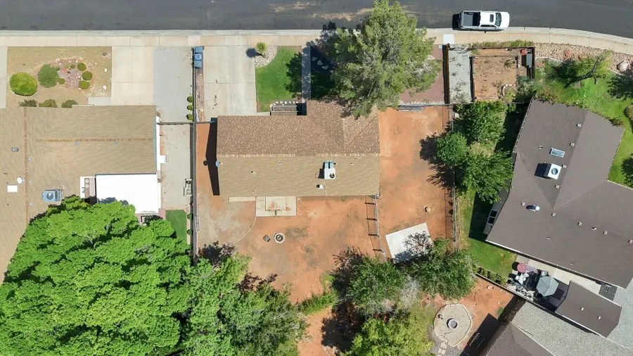 1667 Southhill Dr, Santa Clara, UT 84765 - #2