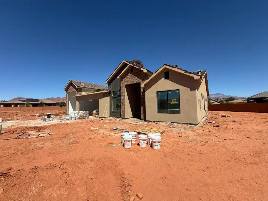 559 S Serenity Cir, Ivins, UT 84738 - #3