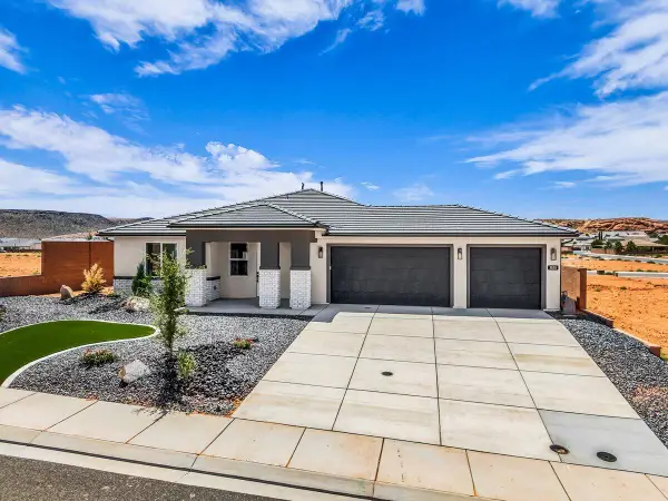 3835 W 2570 Cir, Hurricane, UT 84737