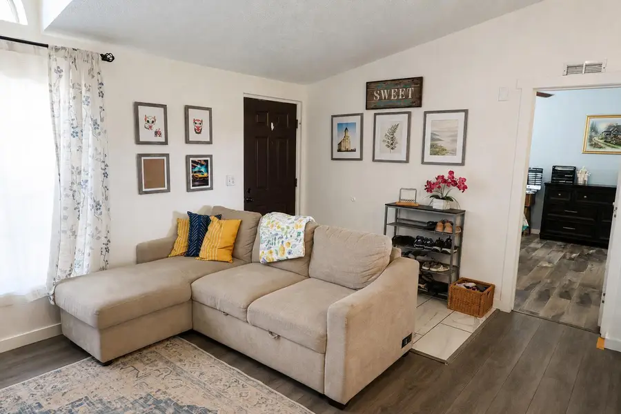 4285 N Driftwood Ln, Enoch, UT 84021 - #2