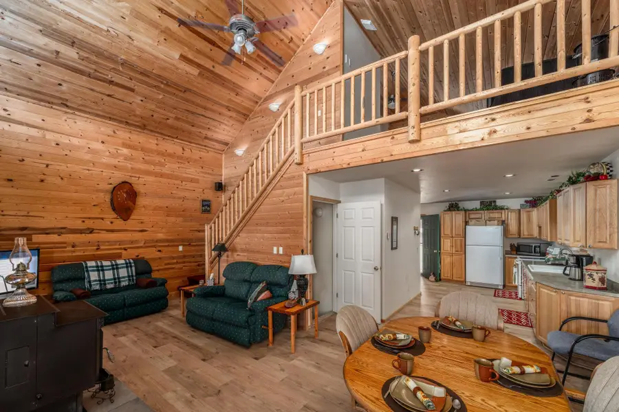 1725 E Bear Country Rd, Duck Creek Village, UT 84762 - #3