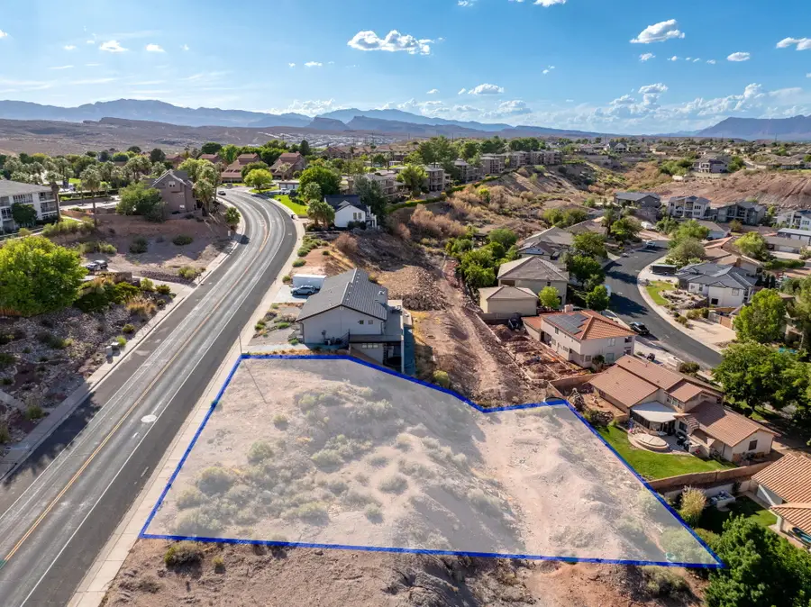 1770 W Canyon View Dr, Saint George, UT 84770 - #2