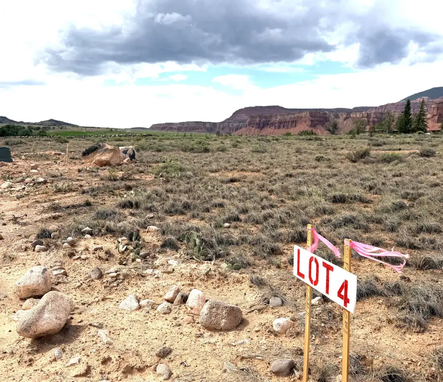 925 W 100 St #Lot 4, Torrey, UT 84775 - #3