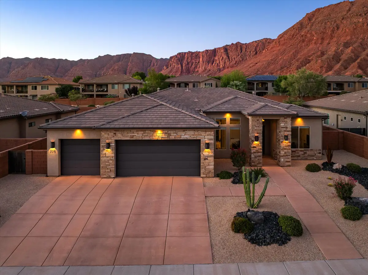 336 W Redstone Ct, Ivins, UT 84738 - #1