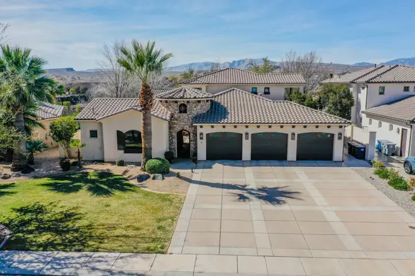 470 N Country Ln #11, Santa Clara, UT 84765