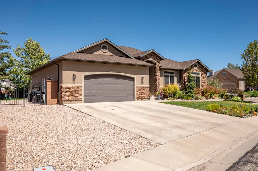 2280 W Crestview Cir, Cedar City, UT 84720 - #2