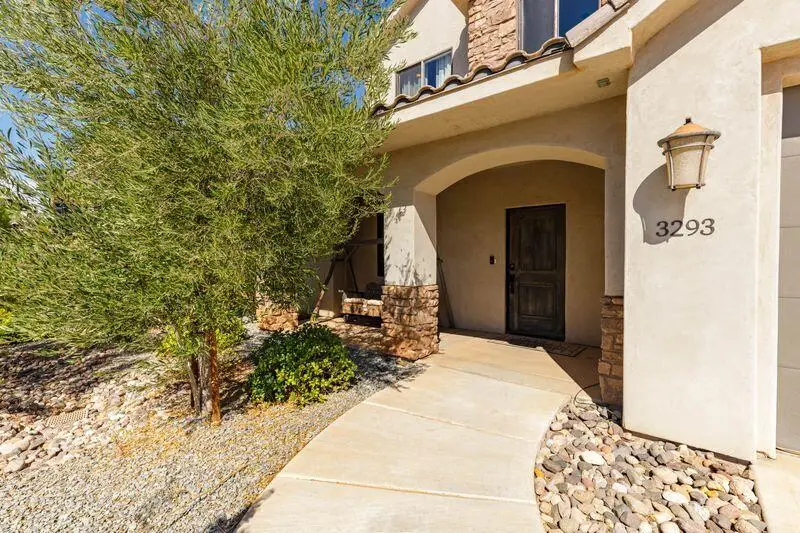 3293 S Noble Dr, Washington, UT 84780 - #3