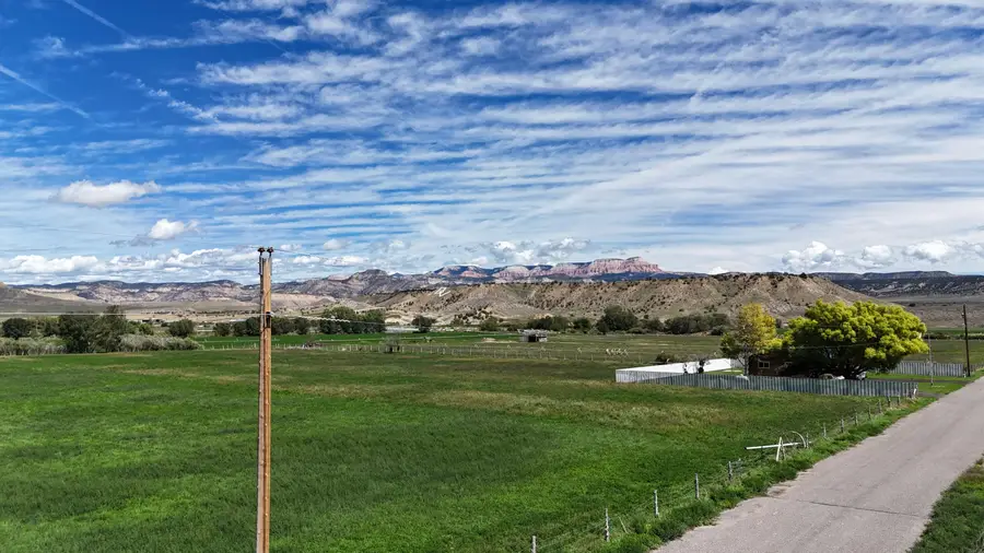 410 E Francisco Ln, Tropic, UT 84776 - #3