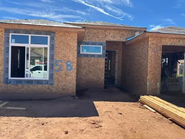 402 E Heritage Place Drive Place, Washington, UT 84780 - #1