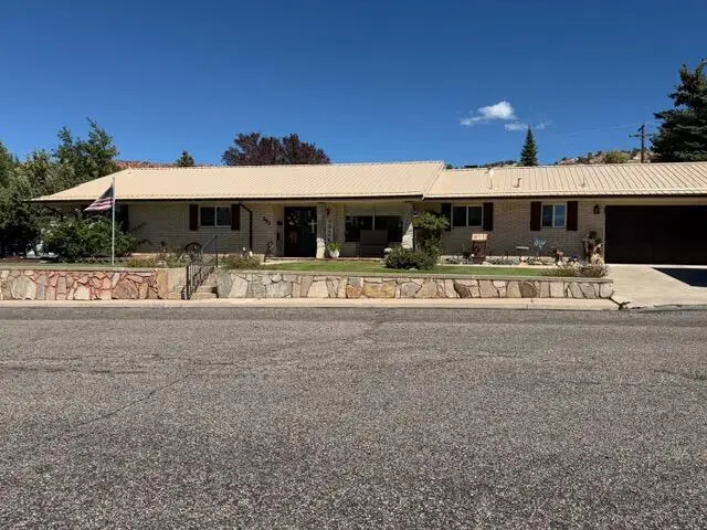 252 E Altamira Dr, Cedar City, UT 84720 - #1