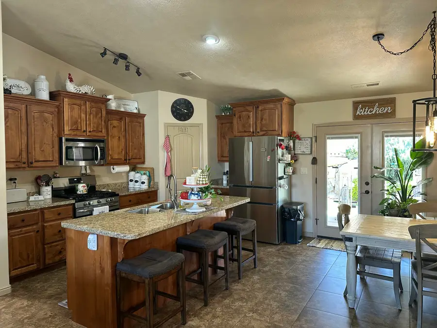 2691 W 410, Hurricane, UT 84737 - #3
