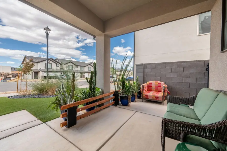 1887 S Wolverine Way, Washington, UT 84780 - #2