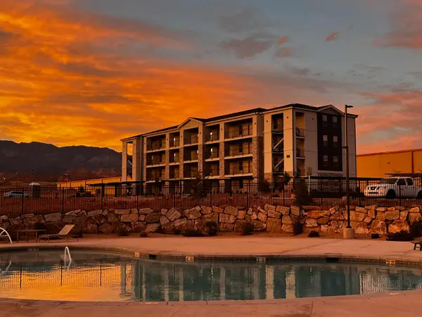 290 N Lone Rock #206, Hurricane, UT 84737
