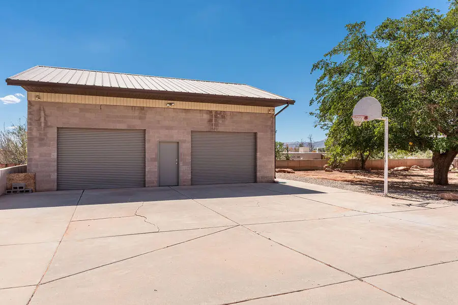 60 E 300, Ivins, UT 84765 - #3