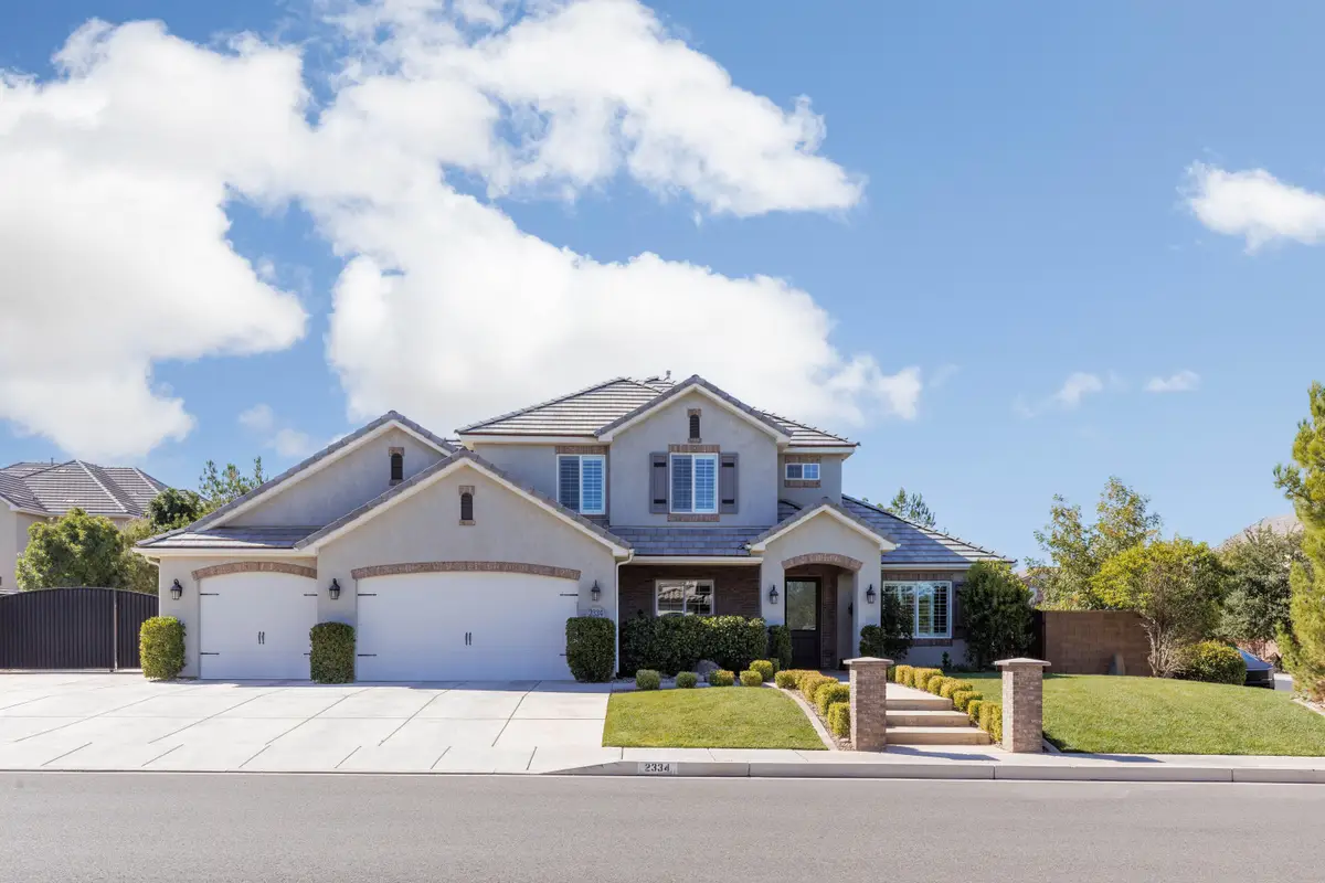 2334 E Crimson Ridge Dr, Saint George, UT 84790 - #1