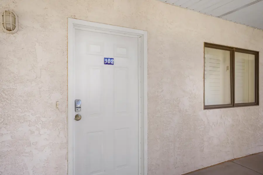 1845 W Canyon View Dr #302, Saint George, UT 84770 - #2