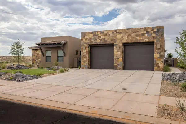1451 W Shinnecock Cir, St George, UT 84770