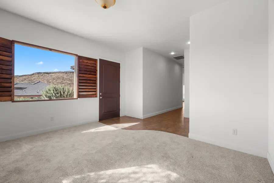 1907 N Creek Side Ct, Washington, UT 84780 - #3