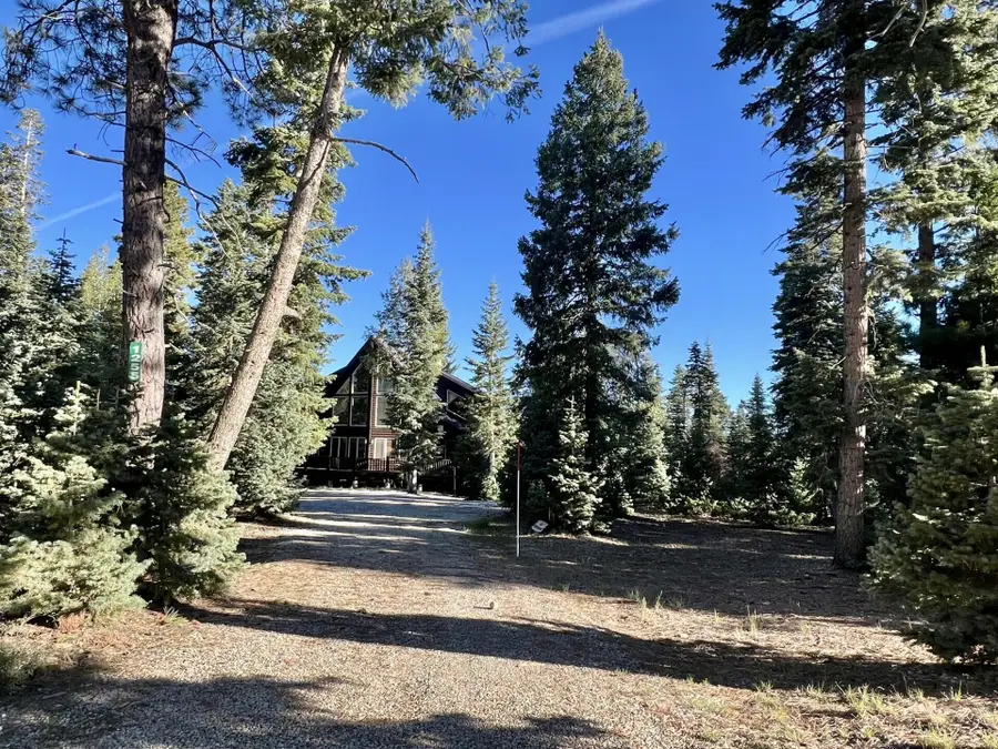 1255 E Redwood Rd, Duck Creek Village, UT 84762 - #2