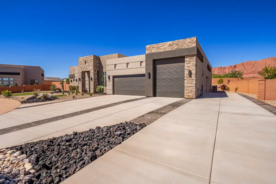 562 W 30, Ivins, UT 84738 - #3