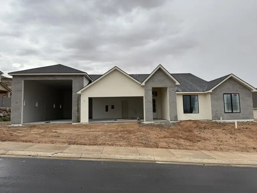 1007 W Rock View Dr, Hurricane, UT 84737 - #2