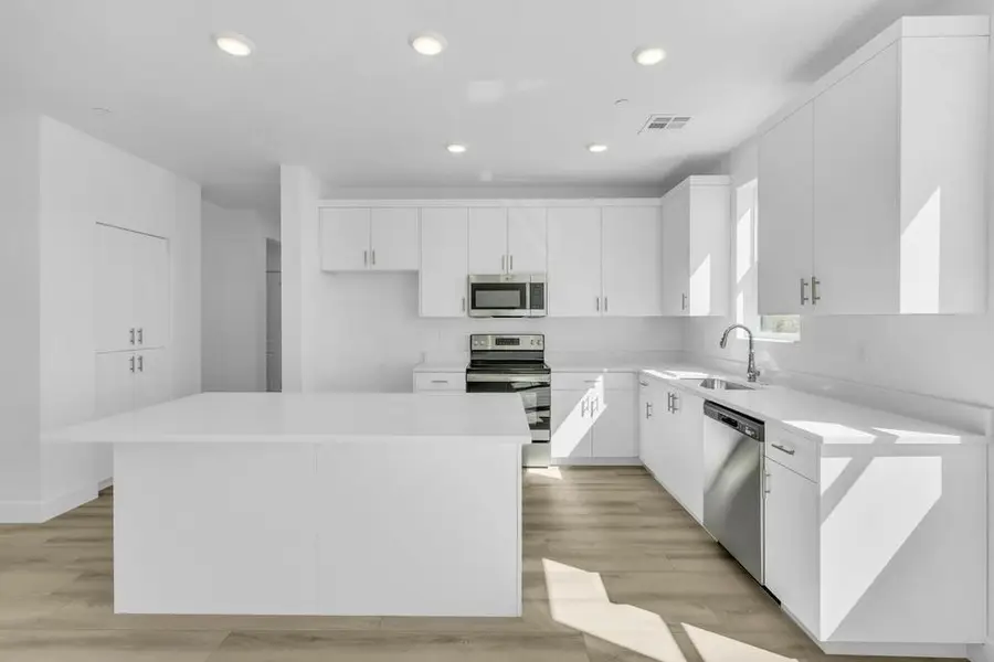 5599 S Carnelian Parkway #203, Saint George, UT 84790 - #3