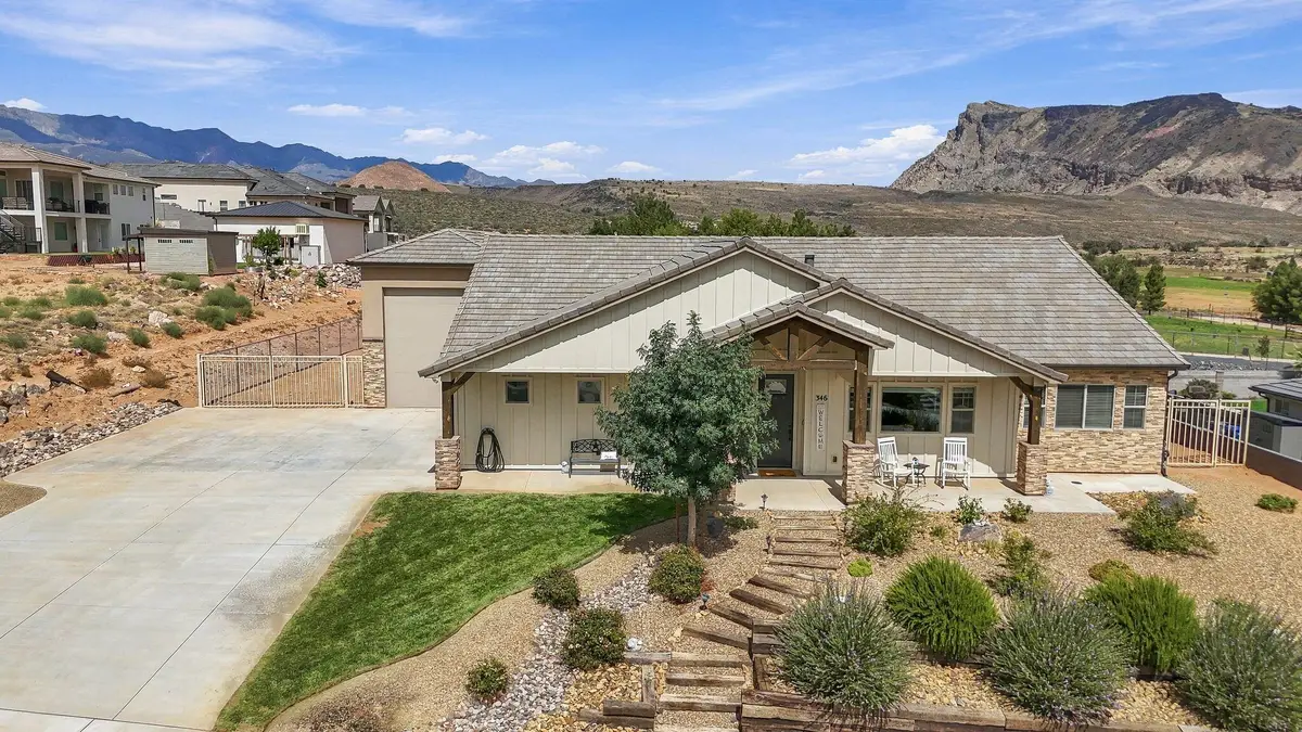 346 W Center St, Toquerville, UT 84774 - #1