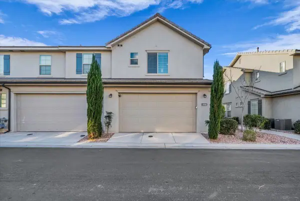 1906 Holiday Ln, Washington, UT 84780