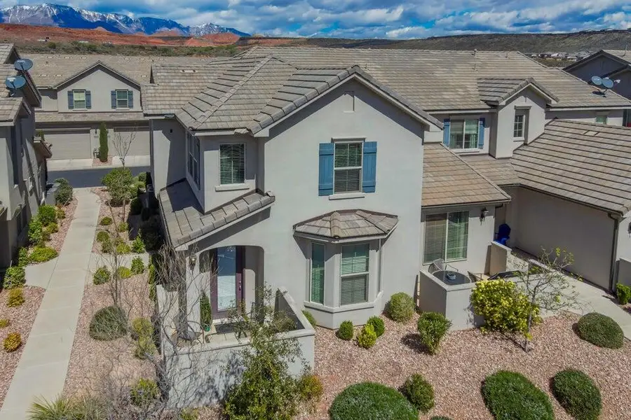 1906 Holiday Ln, Washington, UT 84780 - #3