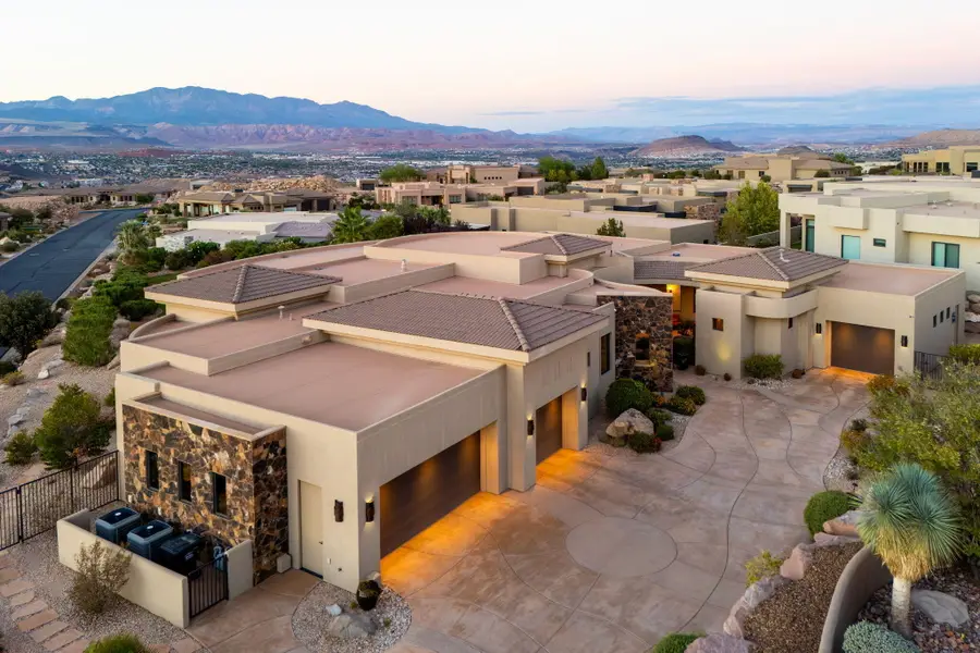 2011 S Pinnacle Dr, Saint George, UT 84790 - #3