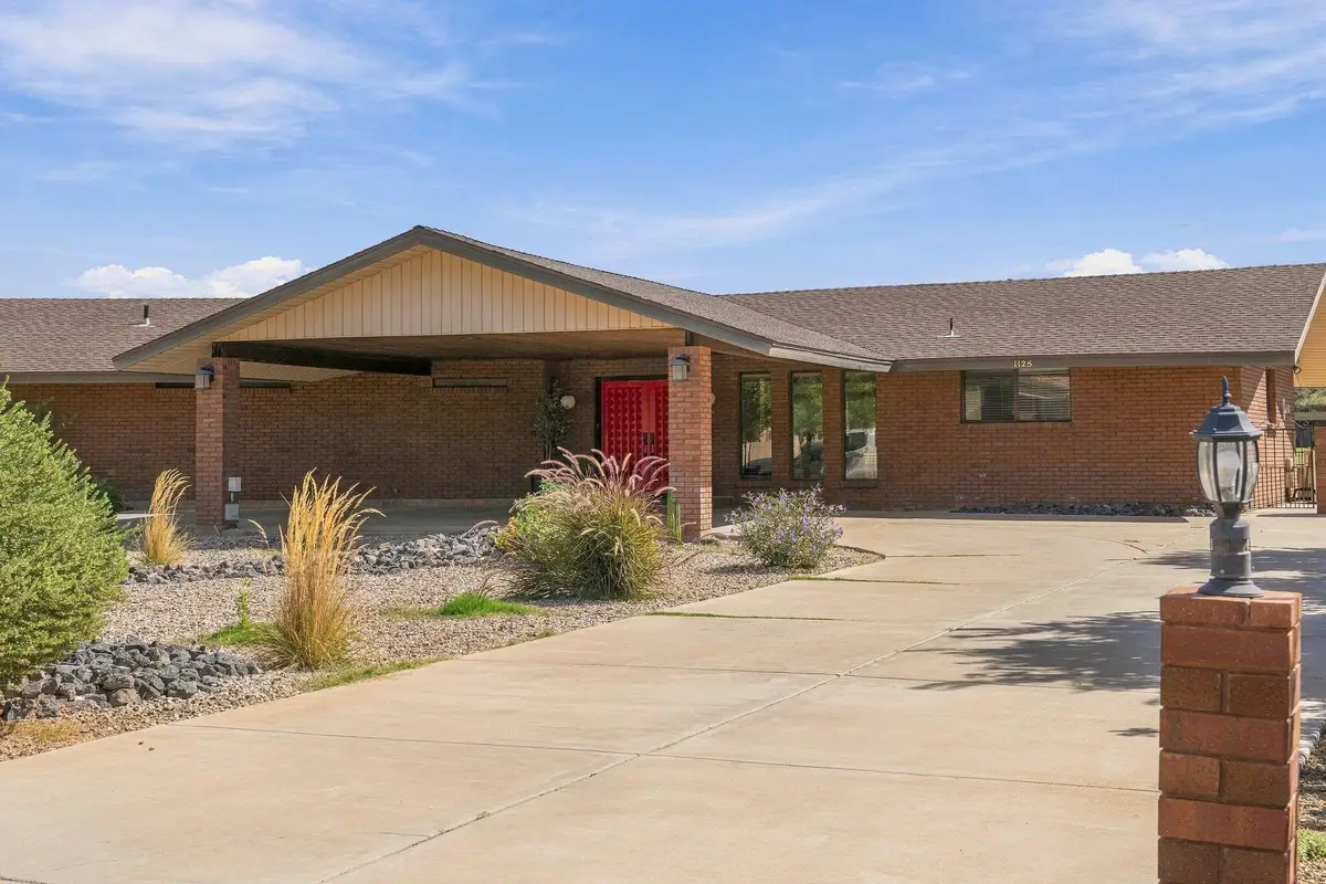 1125 W Goldenrod Cir, Saint George, UT 84790 - #1