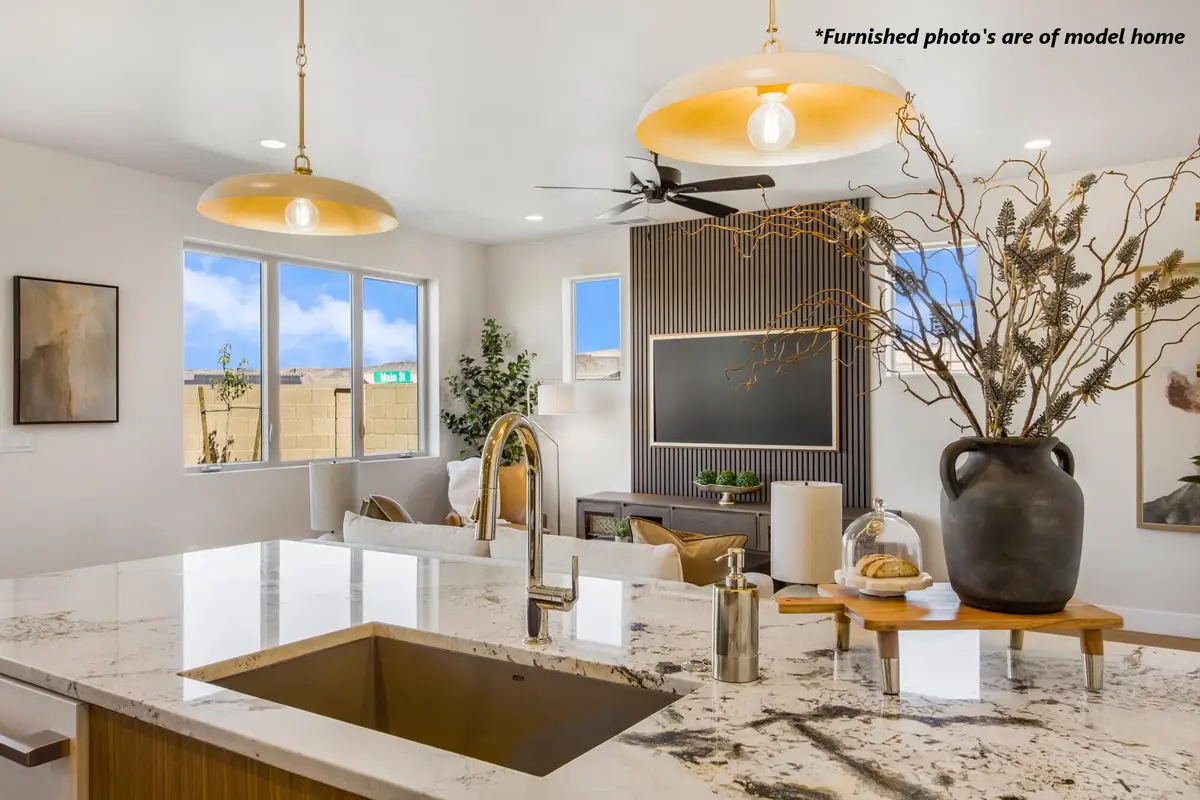963 N Manen St, Washington, UT 84780 - #1