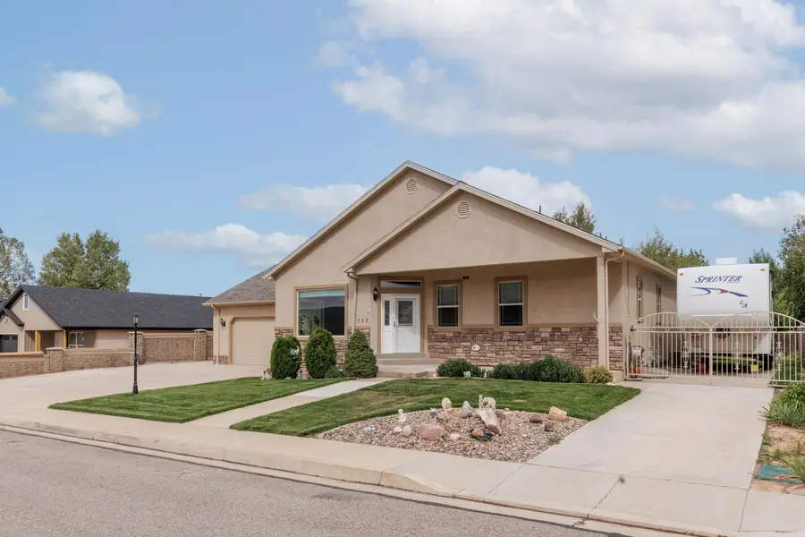 752 W 60, Parowan, UT 84761 - #2
