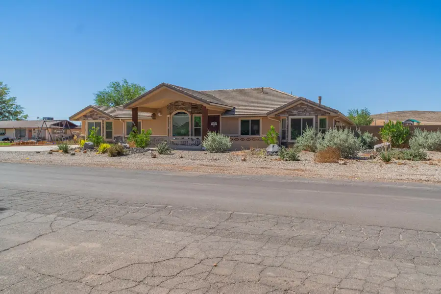 1216 S 920, Hurricane, UT 84737 - #2