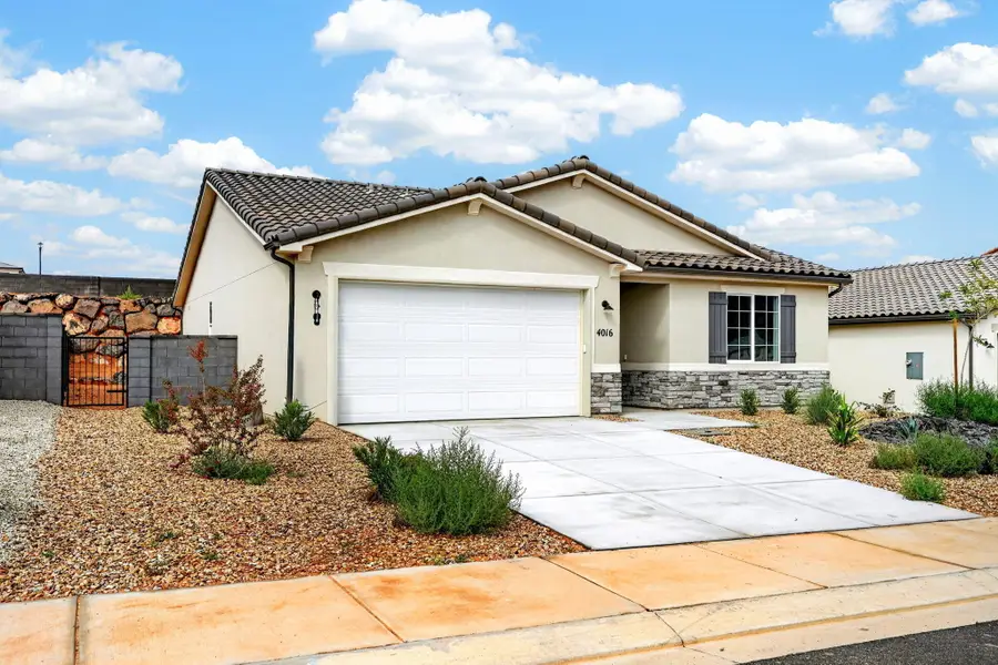 4016 S 2160, Hurricane, UT 84737 - #3