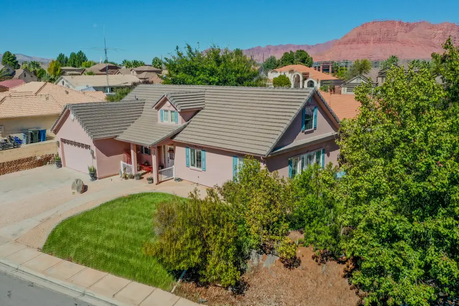 3450 Adobe Dr, Santa Clara, UT 84765 - #3