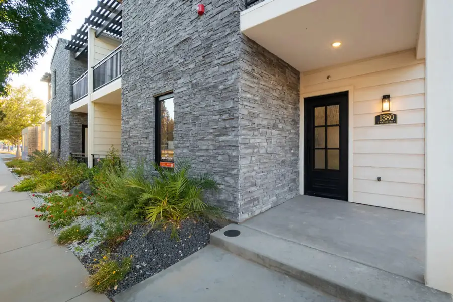 1380 S Windsor Parkway, Hurricane, UT 84737 - #3