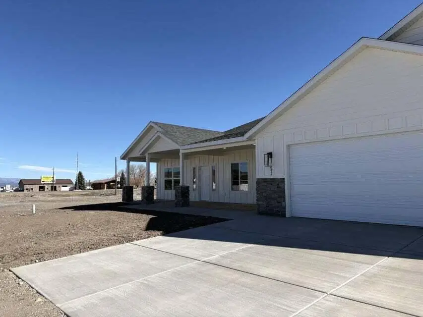 672 N Kaycie Ln, Panguitch, UT 84759 - #3