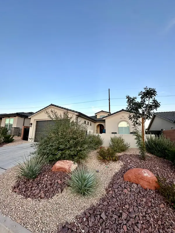1048 N Camino Agua, Washington, UT 84780