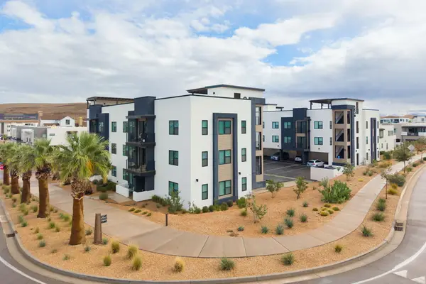 961 W Akoya Pearl Rd #201, St George, UT 84790