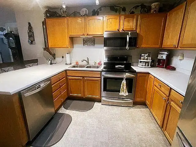 9356 S Abbey View Rd #16-A, West Jordan, UT 84088 - #2