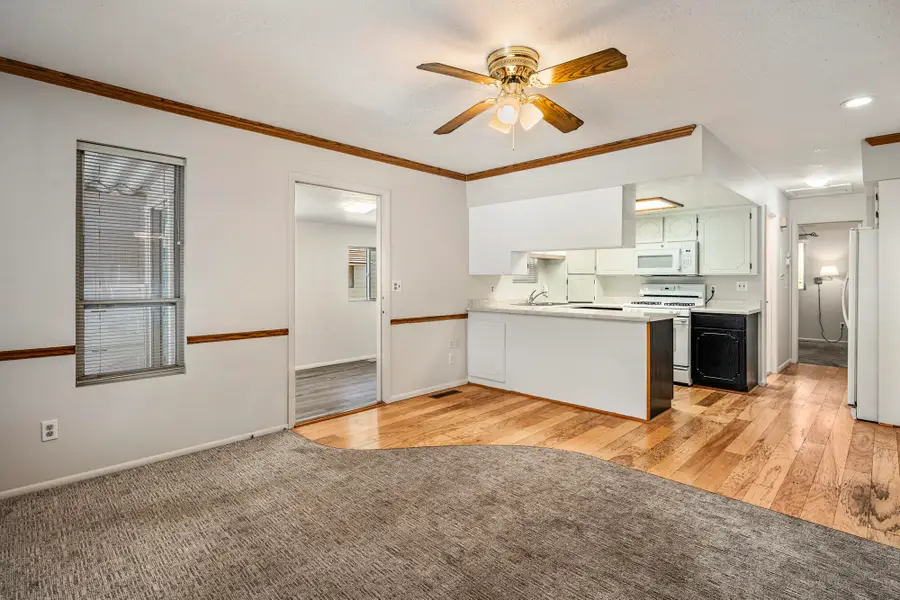 180 N 1100 #8, Washington, UT 84780 - #3