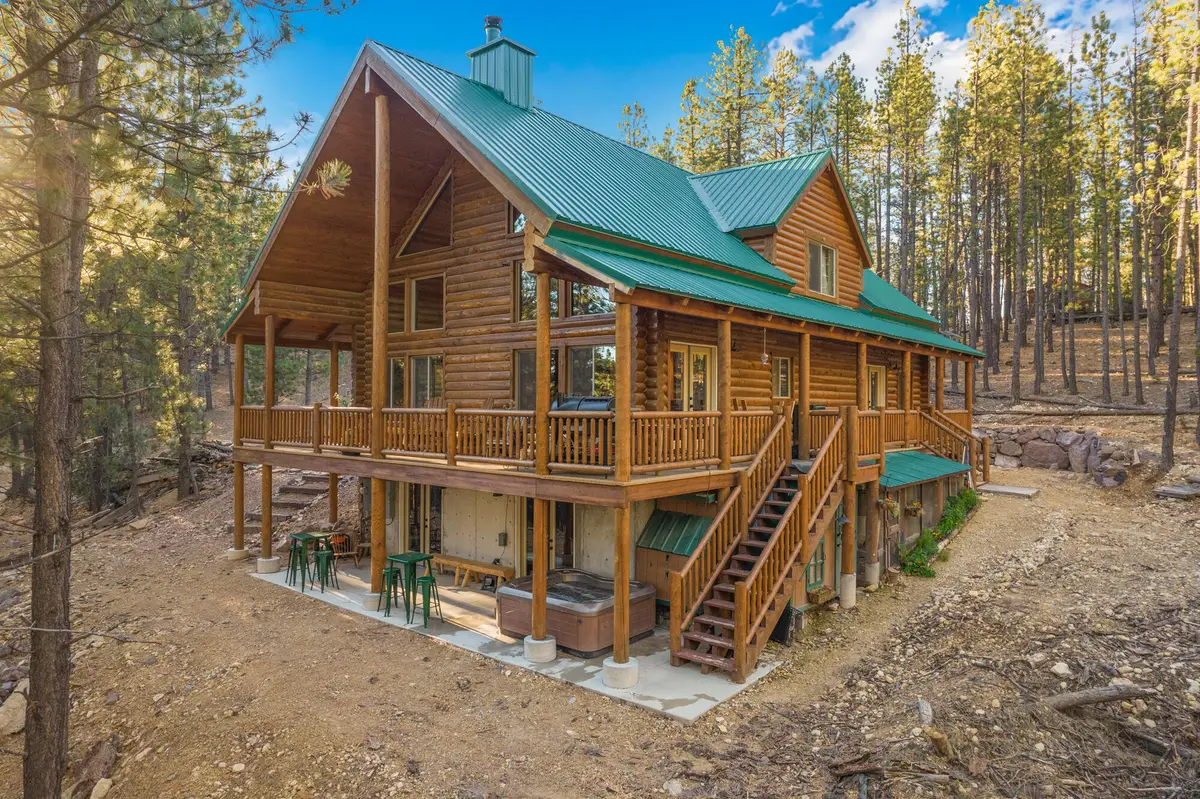 940 N Spruce Dr, Duck Creek Village, UT 84762 - #1
